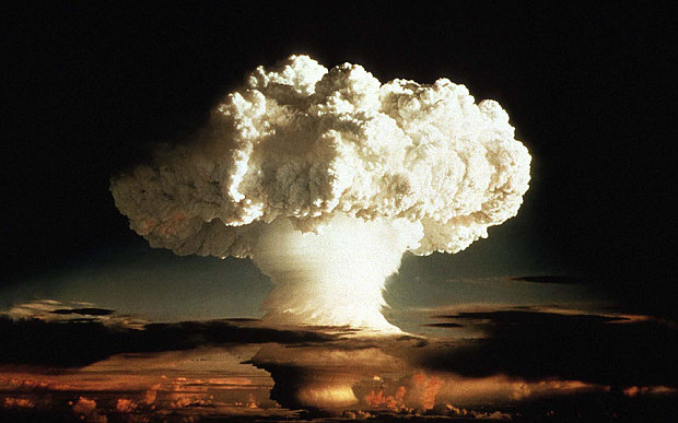 Hydrogen_Bomb_1952_3528913b