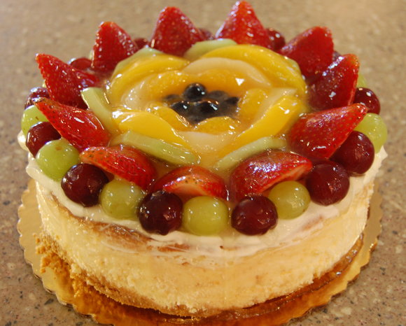 fruit-topped_cheesecake